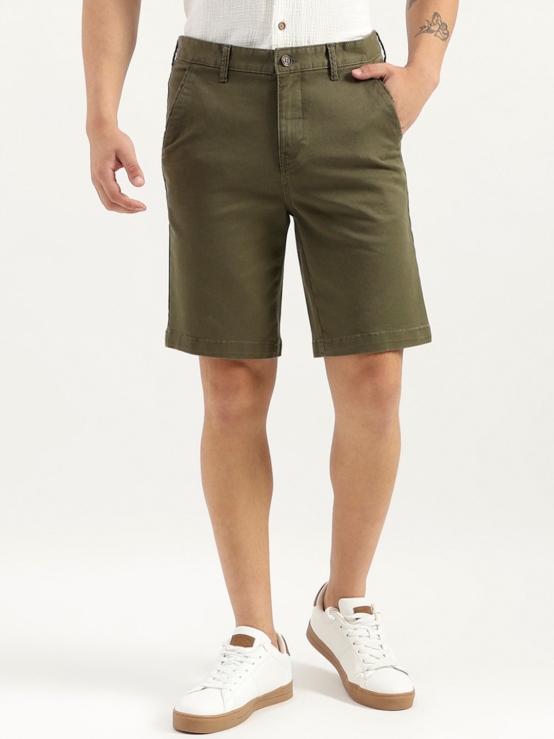 

United Colors of Benetton Men Slim Fit Shorts, Green