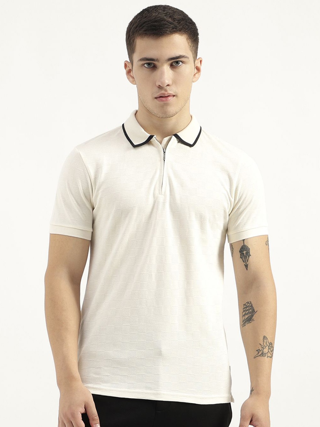 

United Colors of Benetton Men Polo Collar Pure Cotton Applique T-shirt, Cream