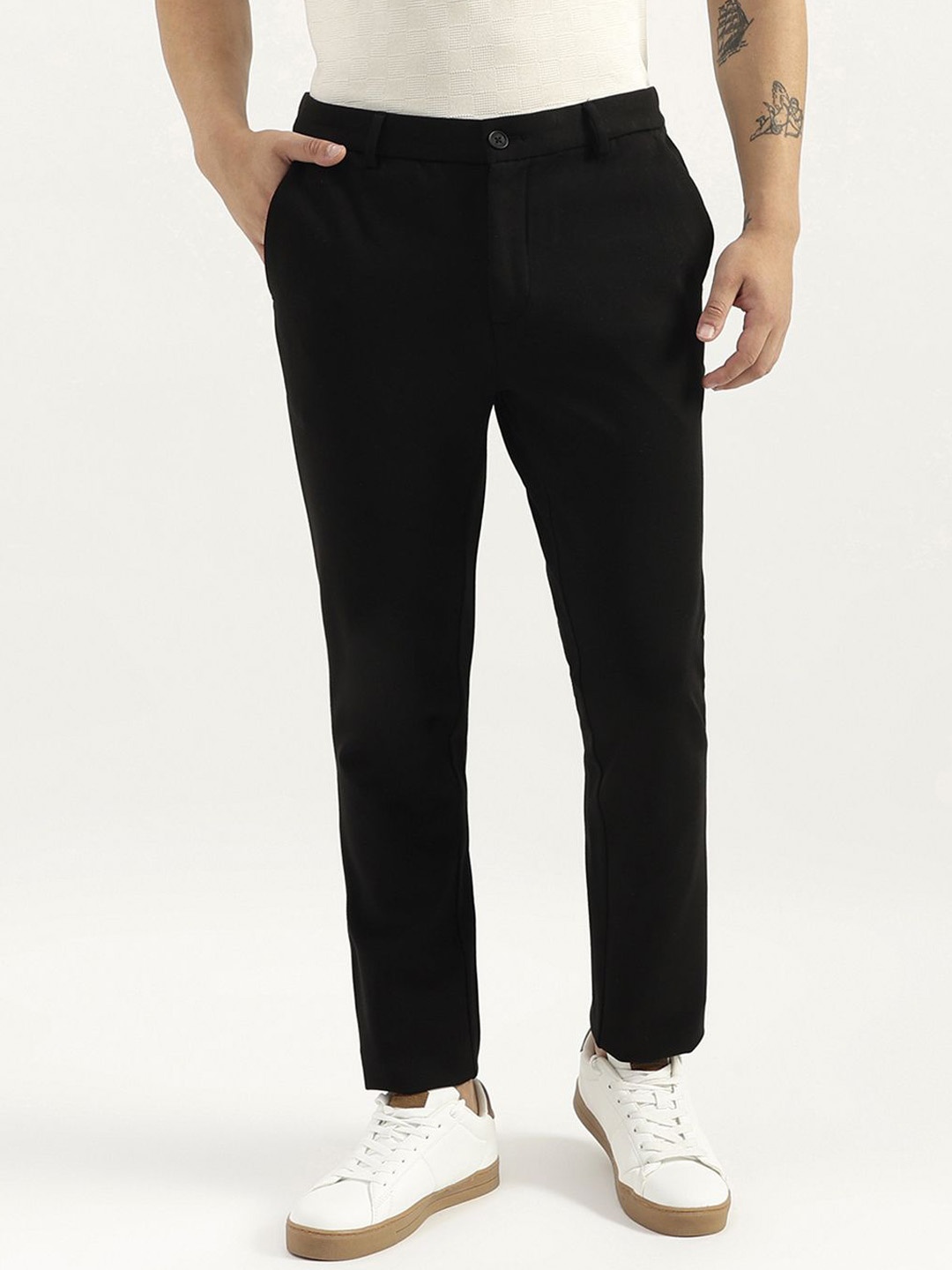 

United Colors of Benetton Men Slim Fit Trousers, Black