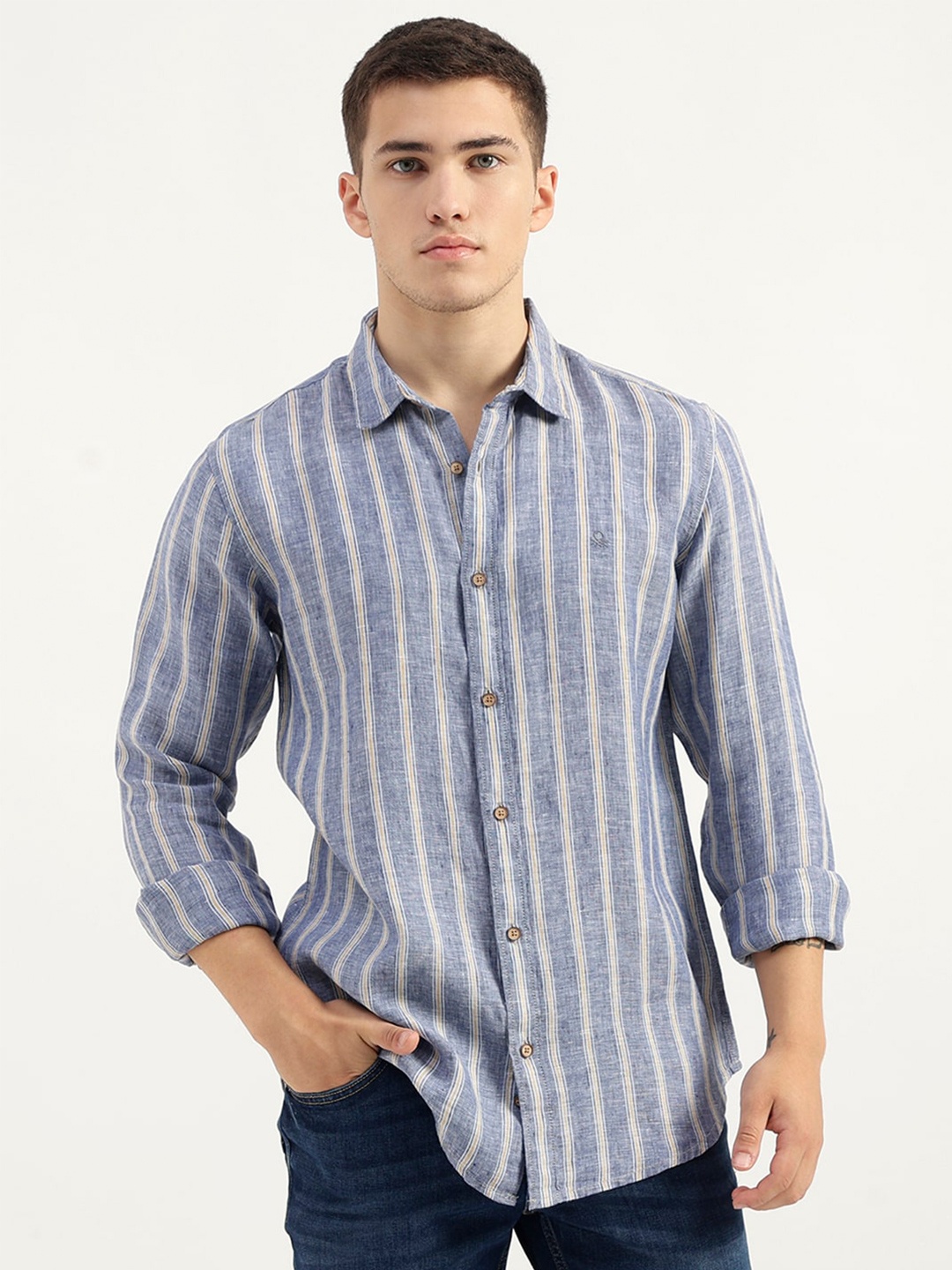 

United Colors of Benetton Men Slim Fit Opaque Striped Casual Shirt, Blue