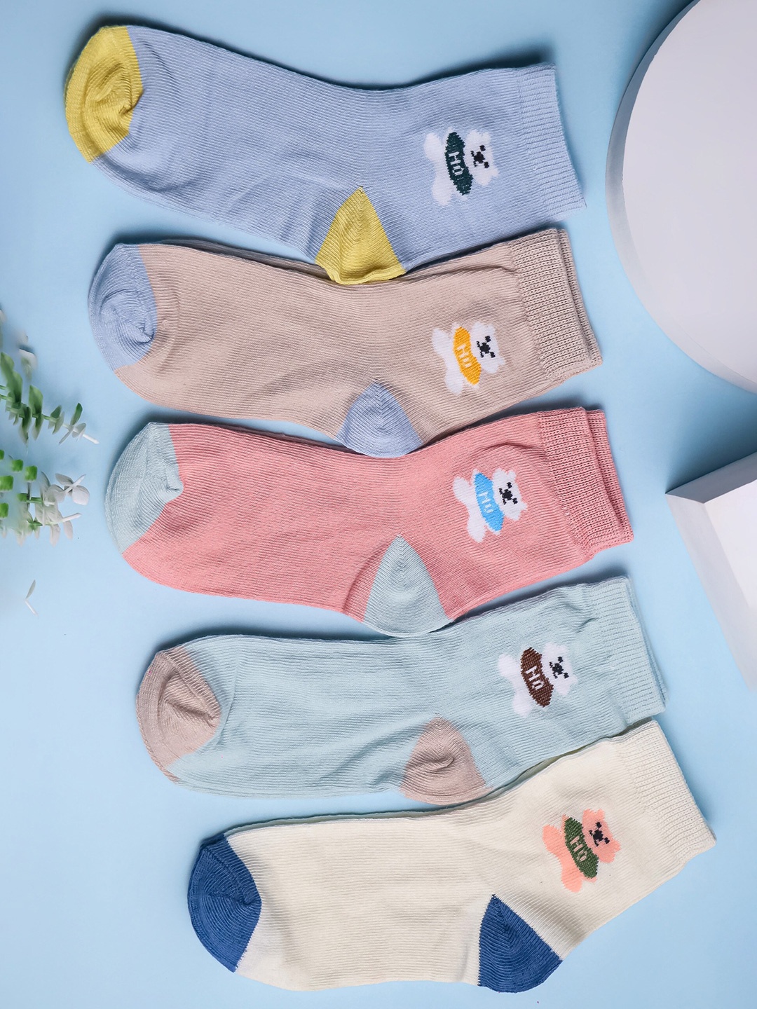 

Brauch Kids Pack Of 5 Assorted Calf Length Cotton Socks