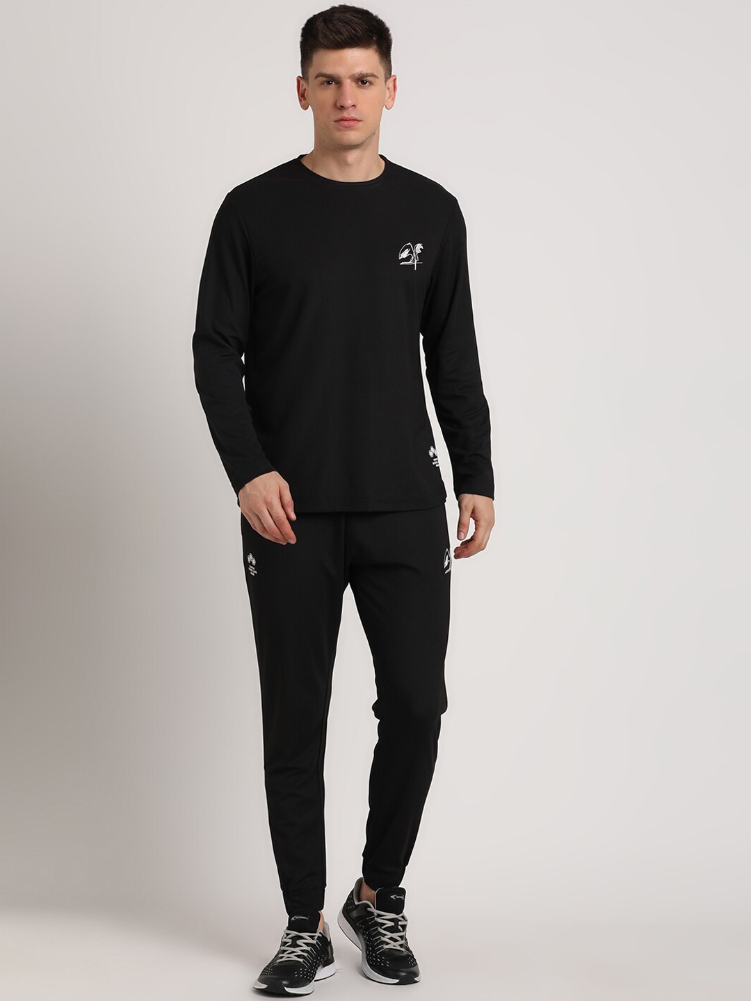

Turtle Men Mid Rise Tracksuits, Black