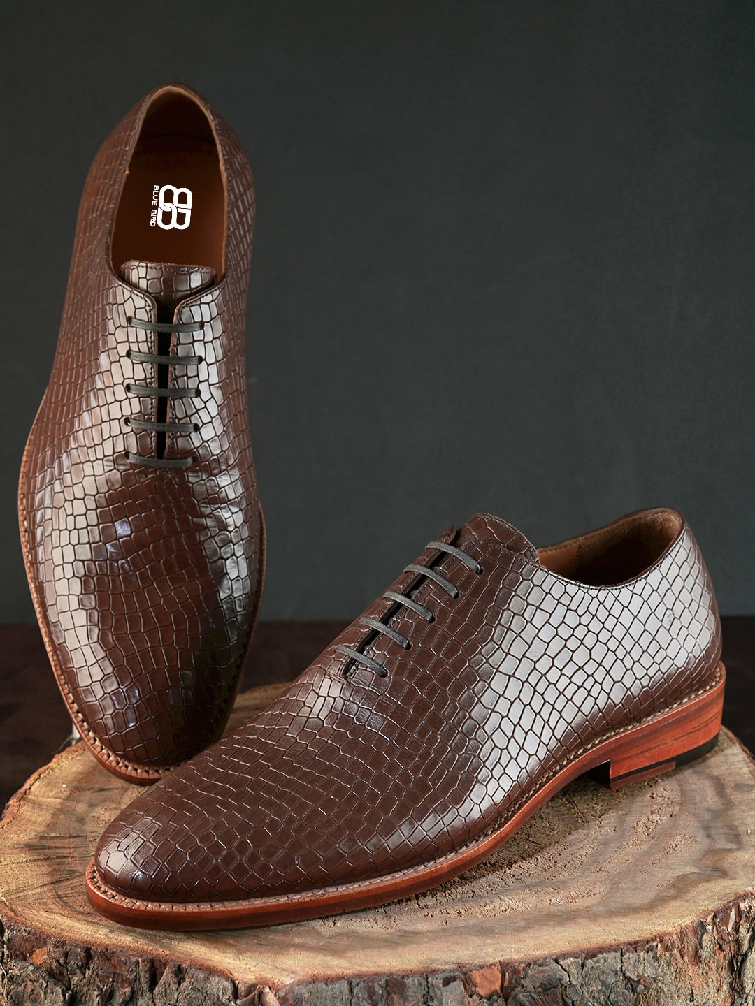 

BLUBRD Men Textured Leather Formal Oxfords, Brown