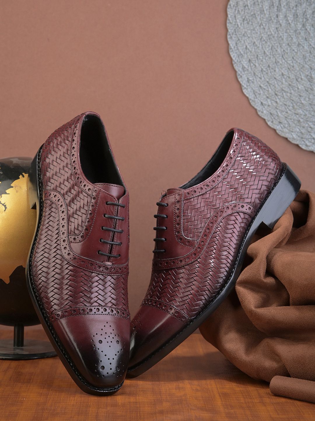 

BLUBRD Men Leather Textured Formal Oxfords Shoes, Burgundy