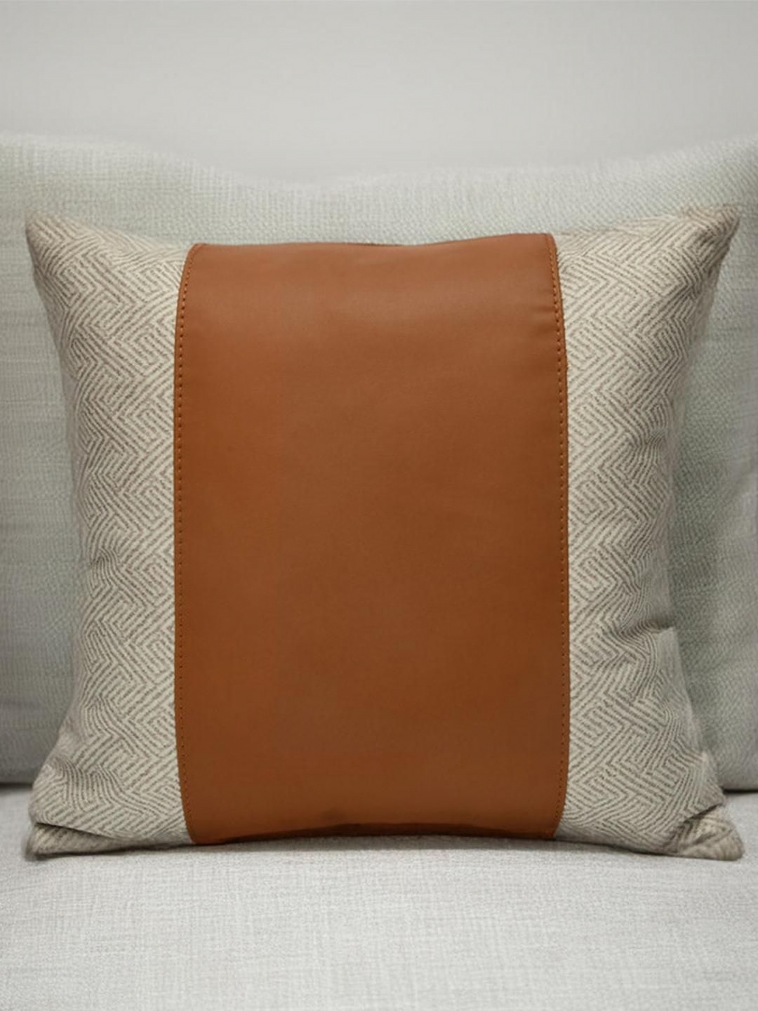 

Athome by Nilkamal Beige & Brown Colourblocked Leather Square Cushion Covers