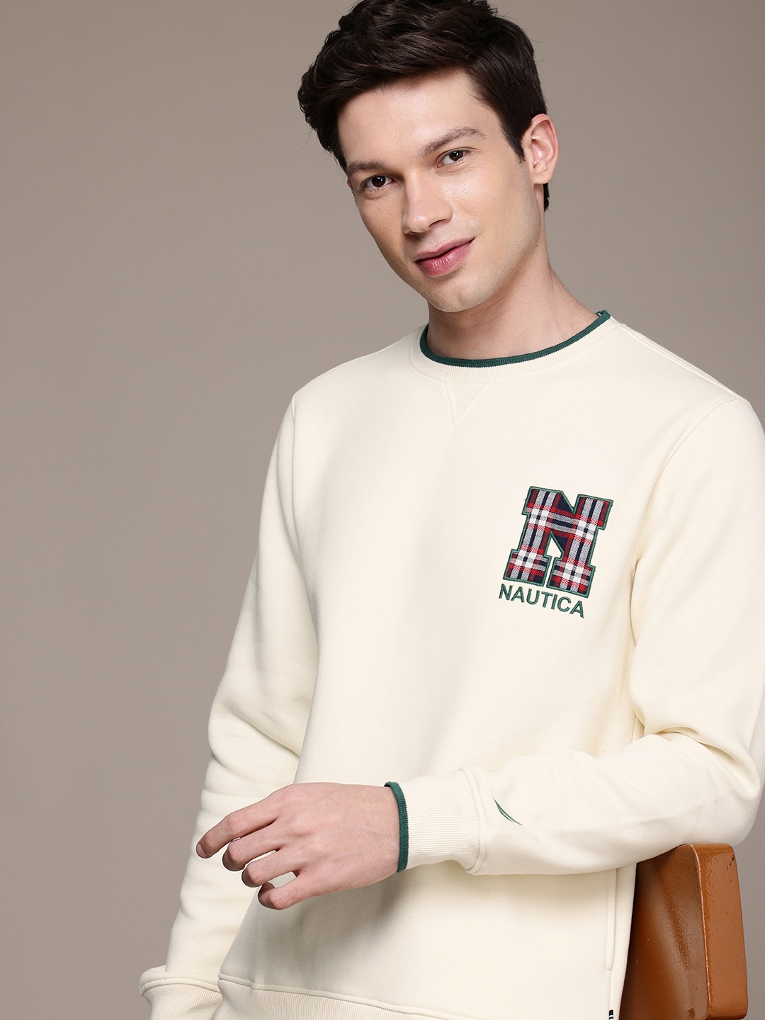 

Nautica Solid with Applique Detailing Pullover Sweatshirt, Off white