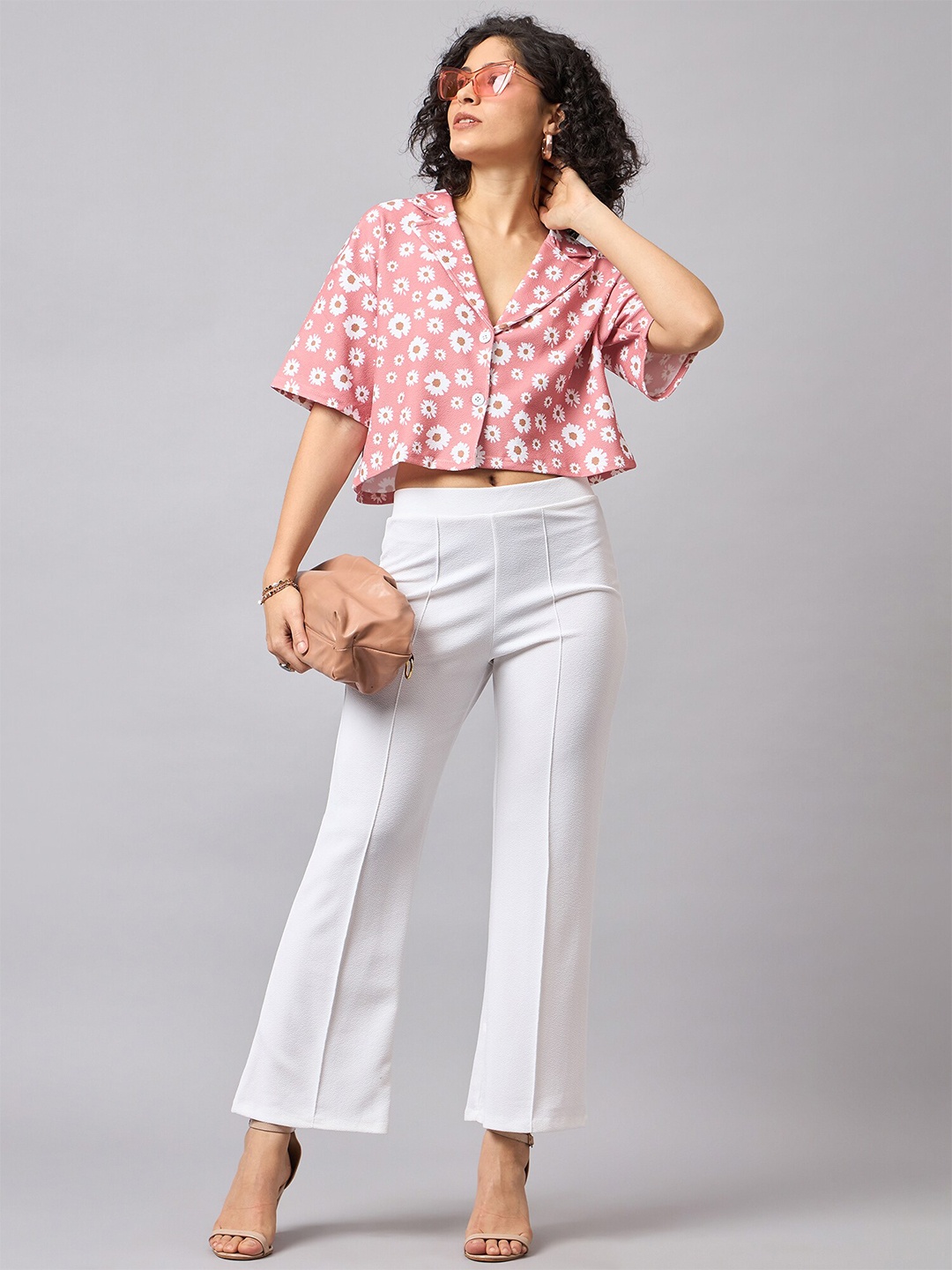 

The Roadster Lifestyle Co Floral Printed Notched Lapel Top, Peach