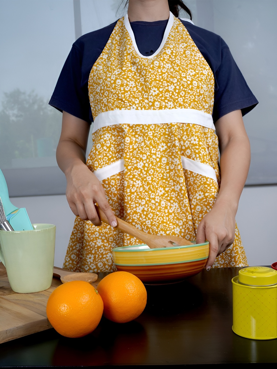 

Ratan Cart Yellow Printed Cotton Apron