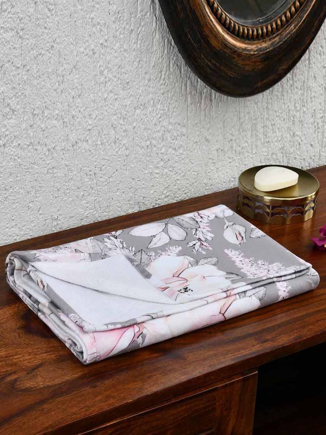 

Athome by Nilkamal Grey & Pink 1 Printed Bamboo 210 GSM Bath Towel