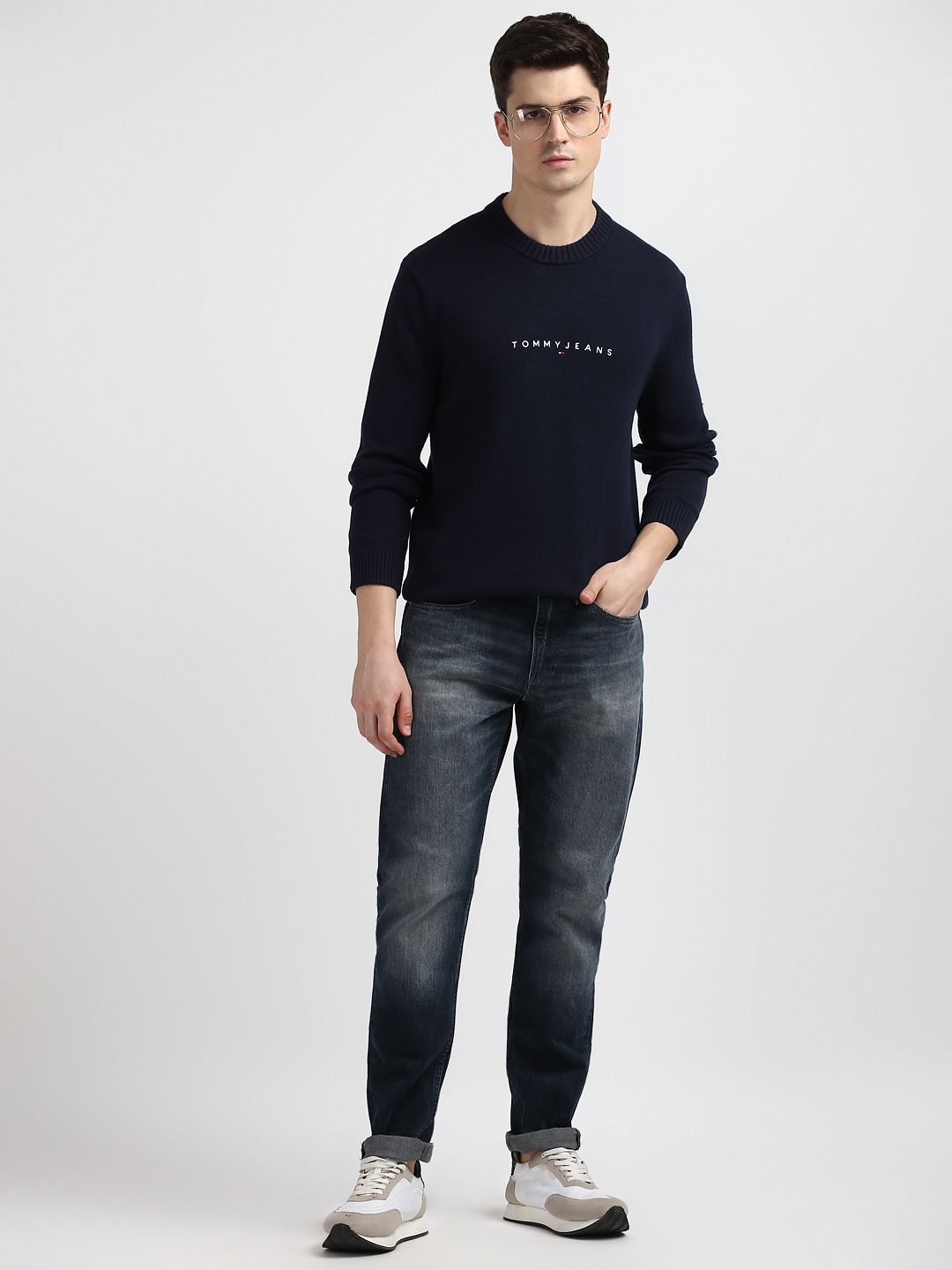 

Tommy Hilfiger Men Solid Pullover Sweaters, Navy blue