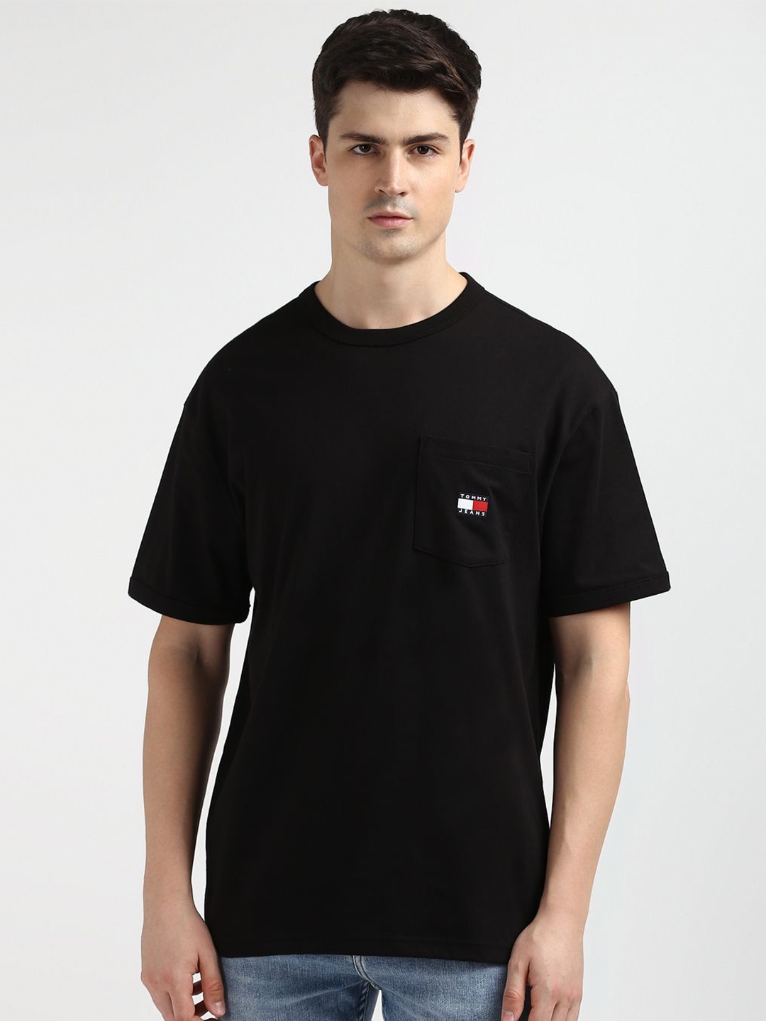 

Tommy Hilfiger Men Extended Sleeves T-shirt, Black