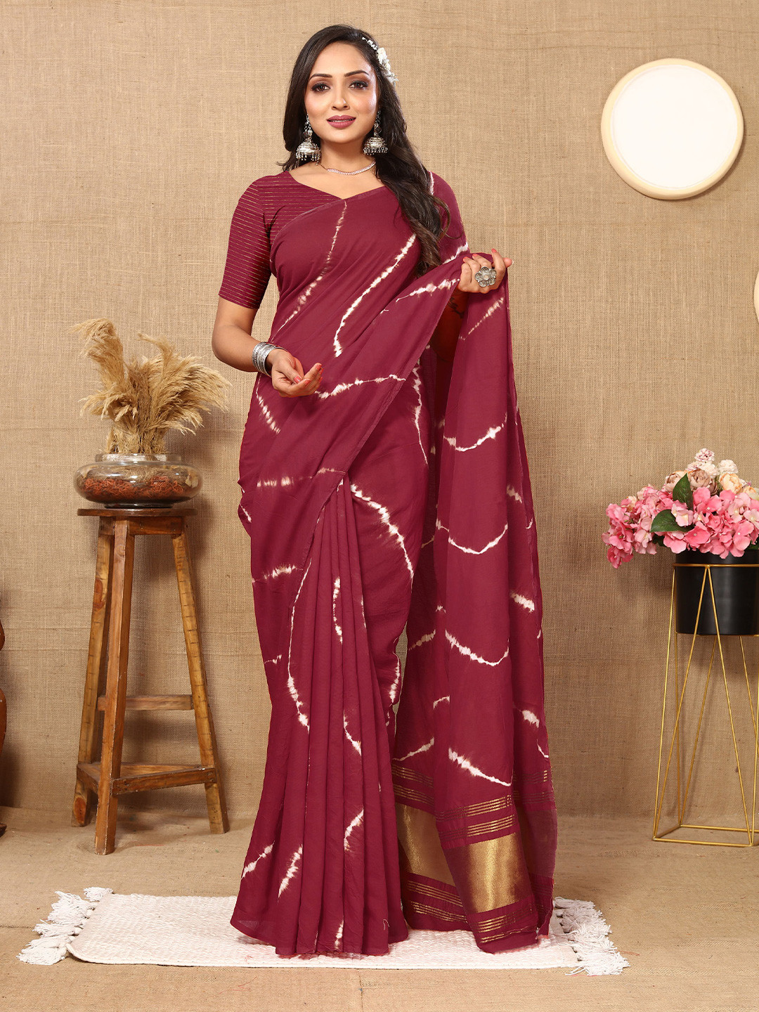 

V3 FASHION STUDIO Tie and Dye Zari Pure Cotton Saree, Maroon