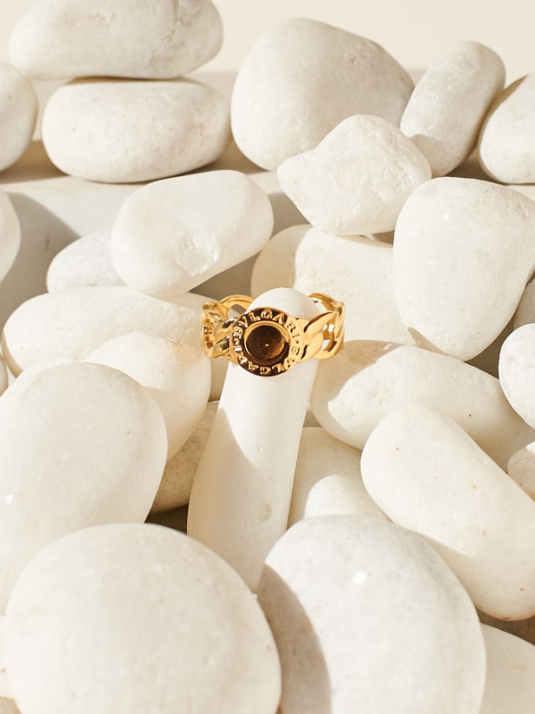 

SALTY Vintage Vault Finger Ring, Gold