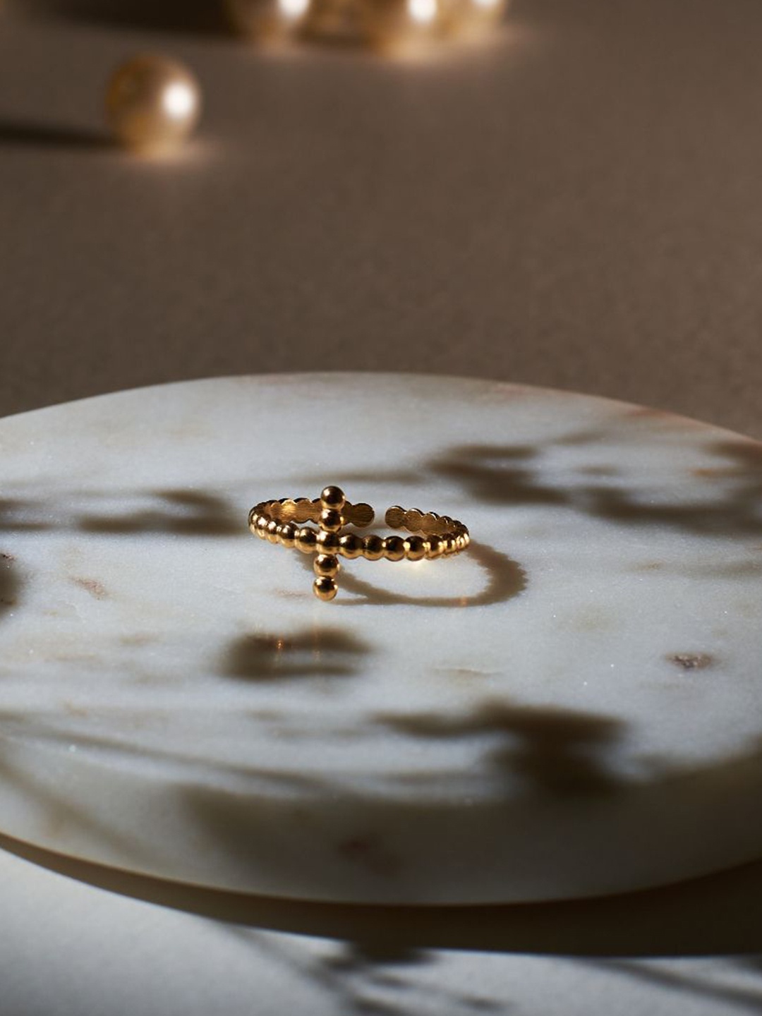 

SALTY Women Matrix Cross Finger Ring, Gold