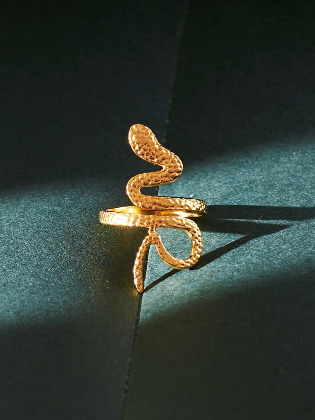 

SALTY Siren Muse Finger Ring, Gold