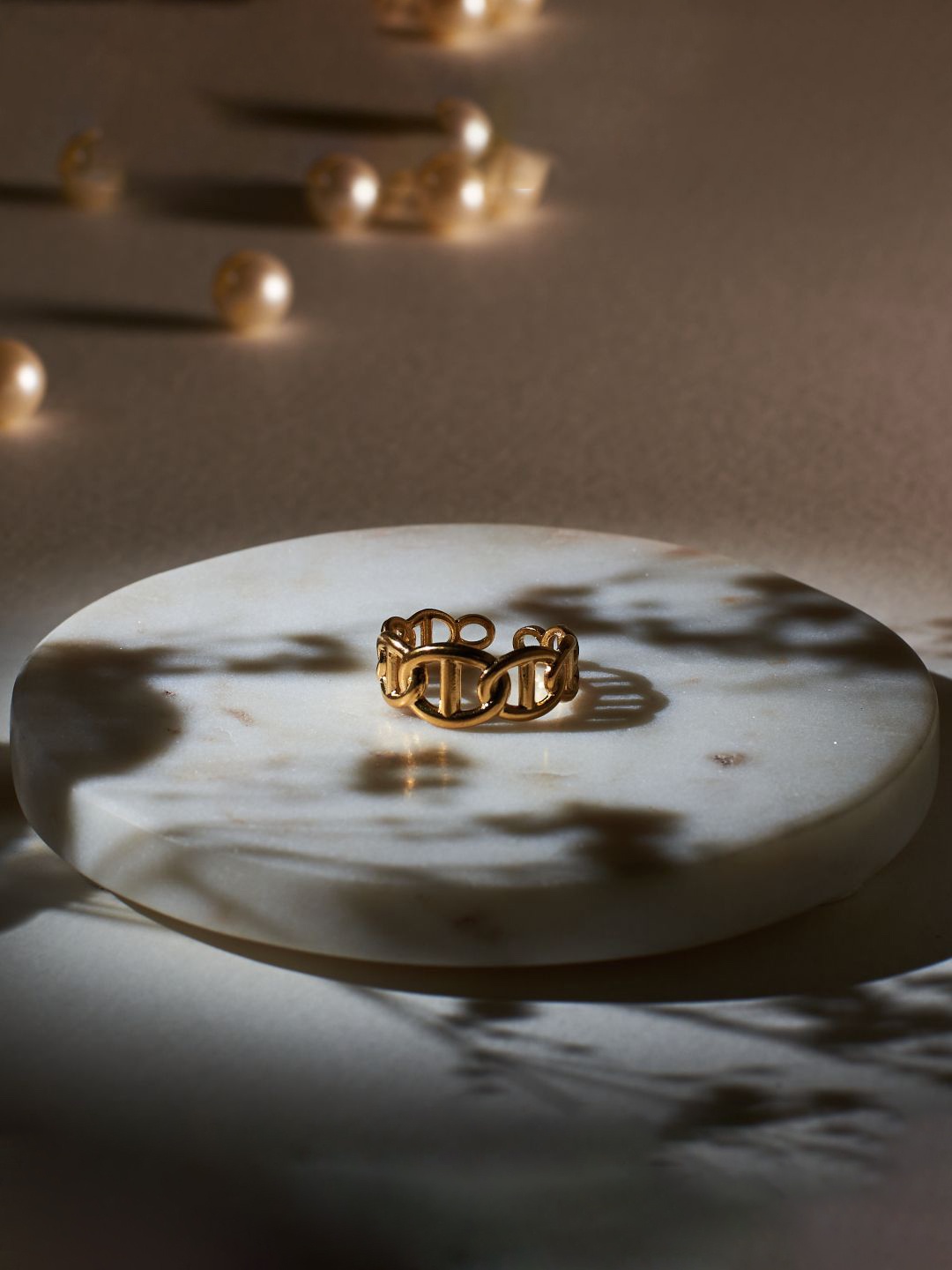 

SALTY Luxurious Legacy Finger Ring, Gold