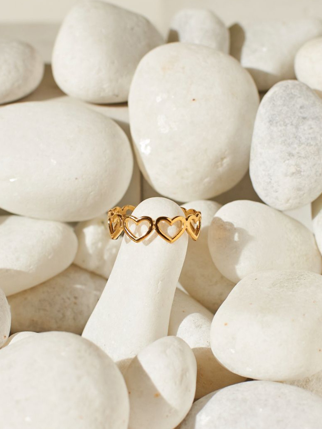 

SALTY Darling Heart Charm Finger Ring, Gold