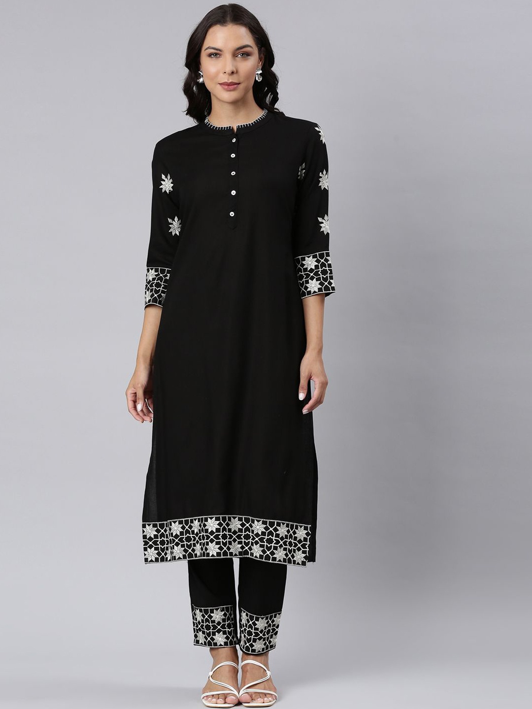 

Neerus Women Floral Embroidered Thread Work Pure Cotton Kurta with Trousers, Black