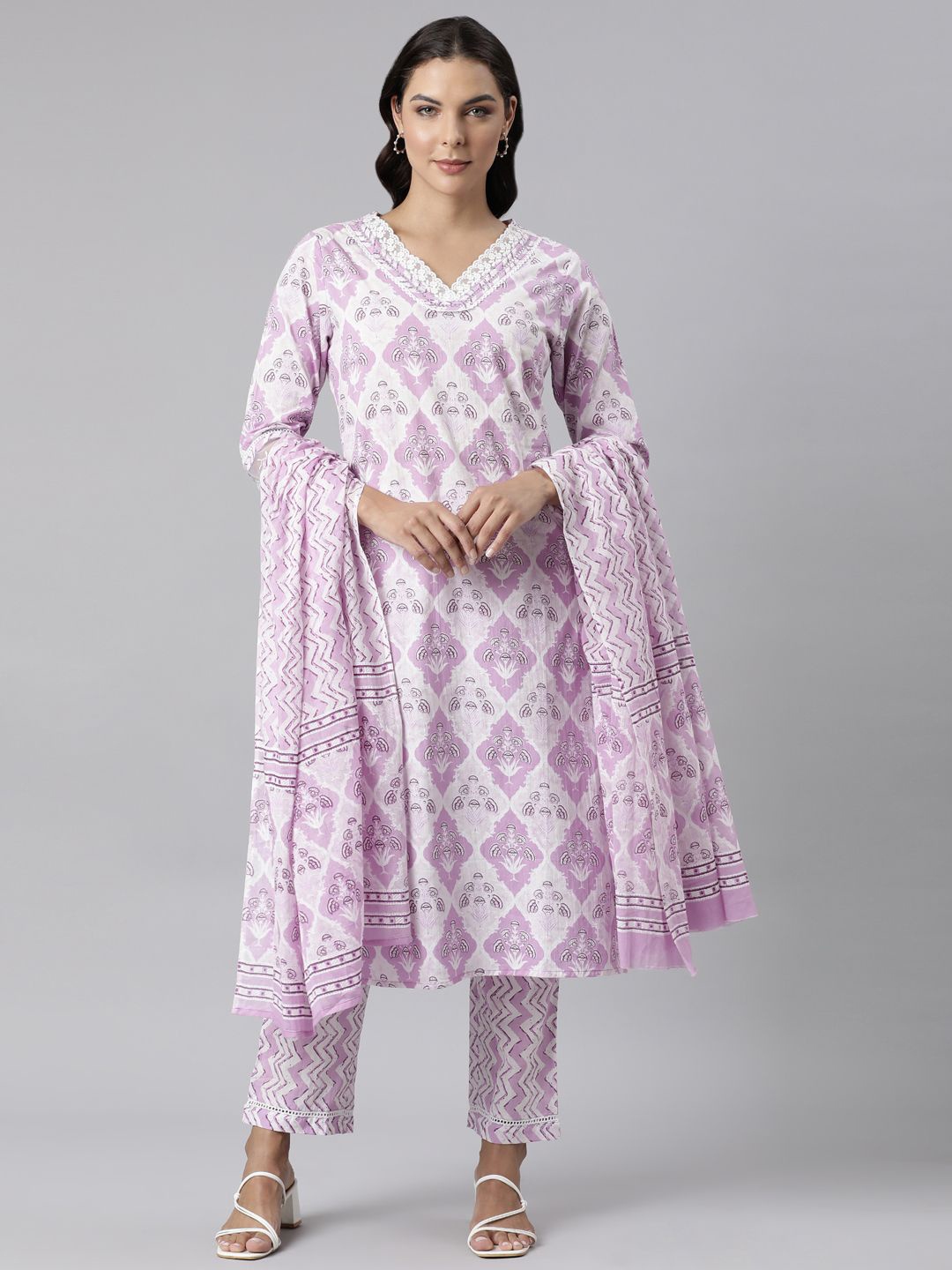 

Neerus Women Floral Printed Panelled Pure Cotton Kurta with Trousers & With Dupatta, Lavender