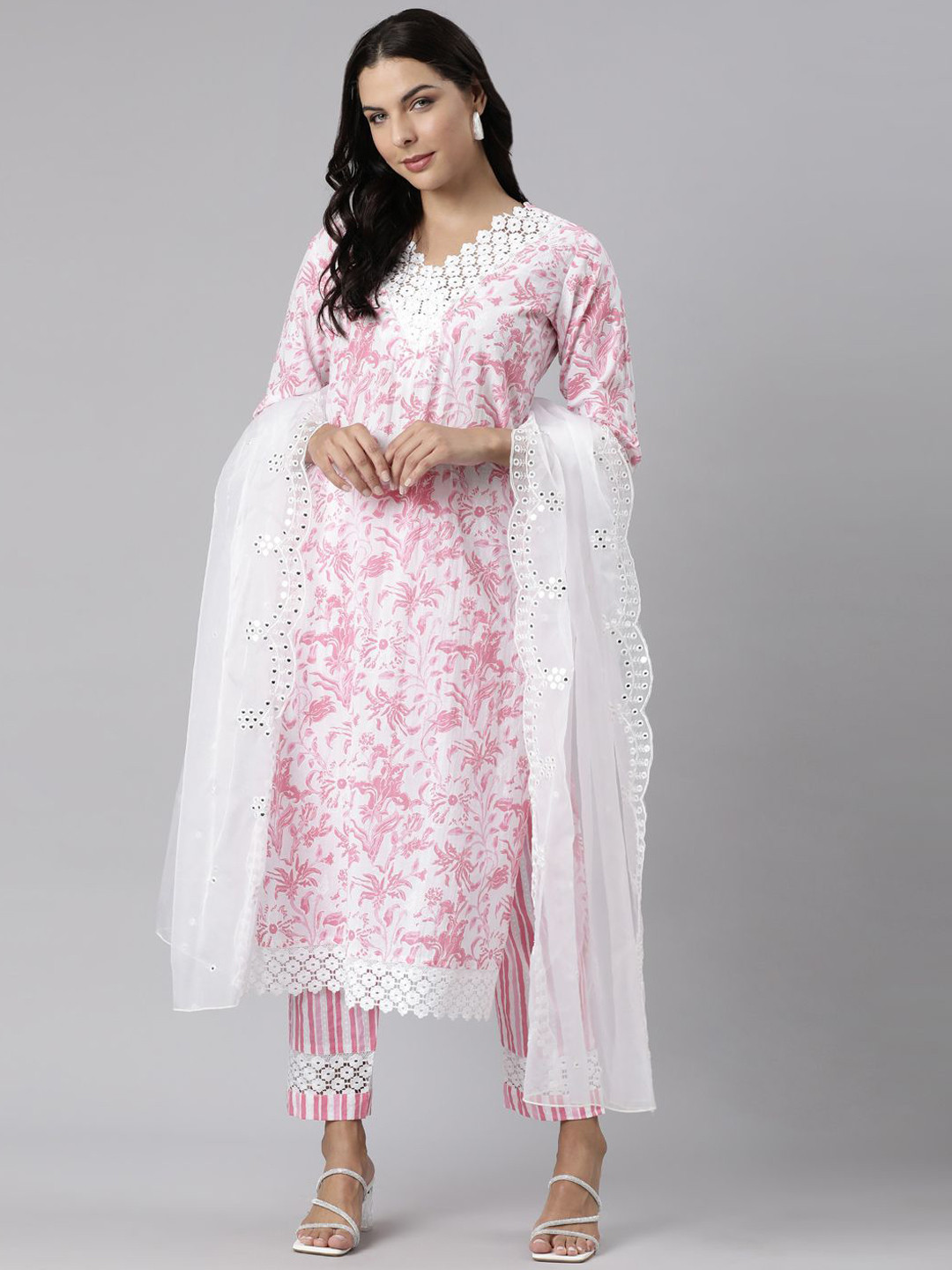 

Neerus Women Floral Printed Thread Work Pure Cotton Kurta with Trousers & Dupatta, Pink