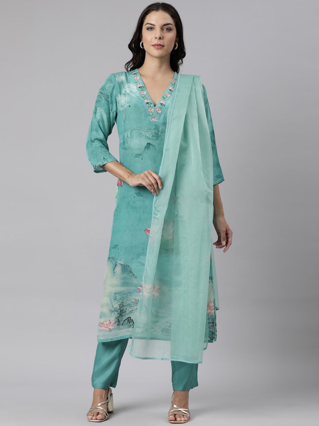 

Neerus Women Floral Printed Panelled Pure Cotton Kurta with Trousers & Dupatta, Sea green