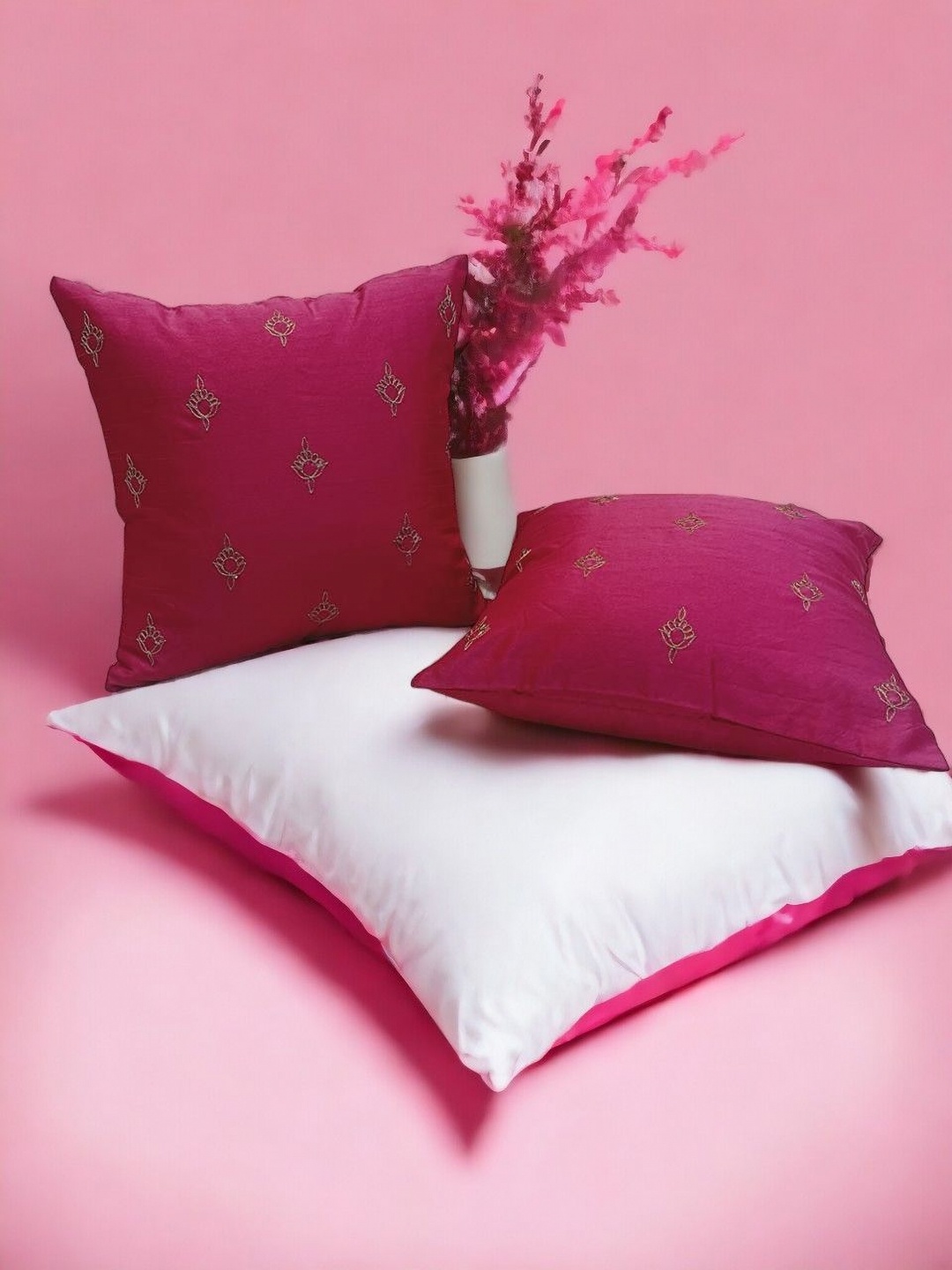 

THE COCOTIER Pink Set of 2 Cushion Covers