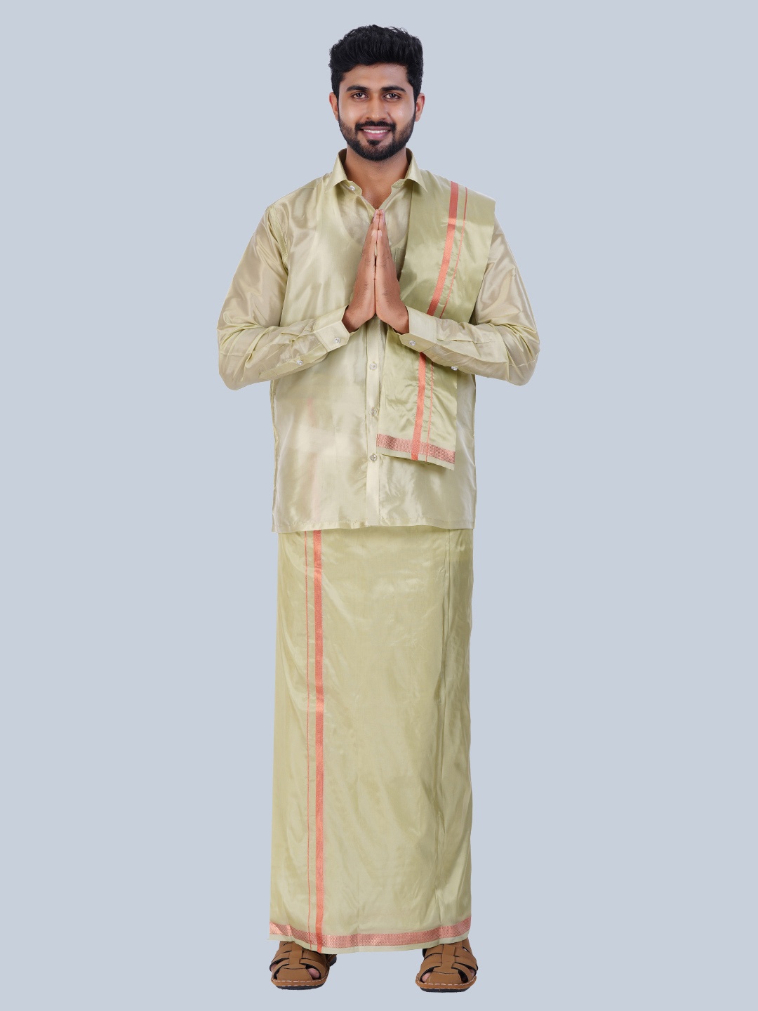 

THANGAMAGAN Veshti & Shirt & Towel, Green