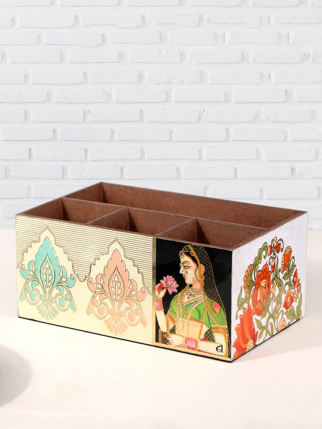 THE HOME CO. Cream-Colored & Red Printed Wooden Cutlery Holder