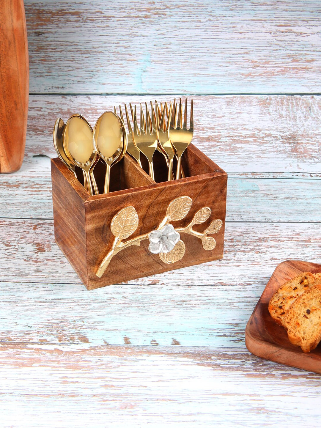 

THE HOME CO. Brown Printed Wooden Cutlery Holder