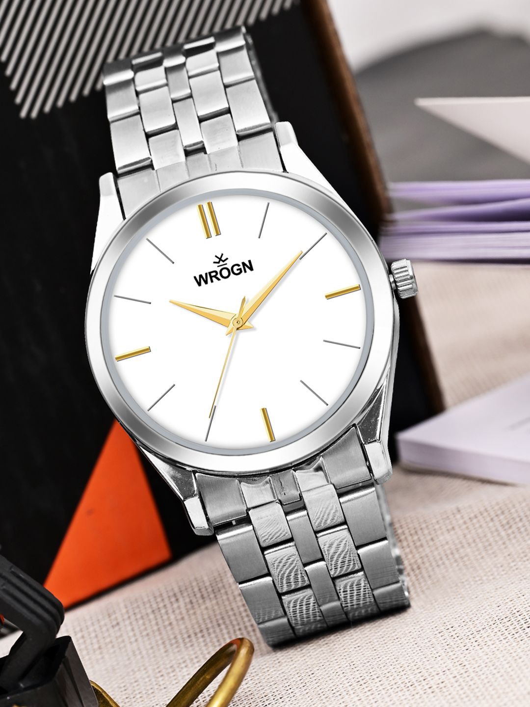 

WROGN Men Dial & Bracelet Style Straps Analogue Watch HOBWRG0470A, White