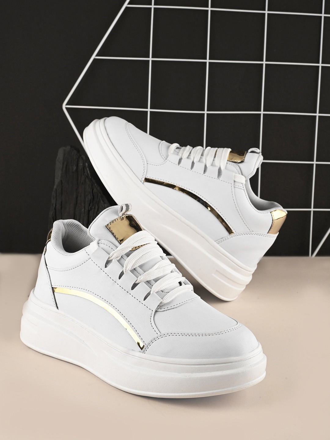

The Roadster Lifestyle Co Women Regular Sneakers, White