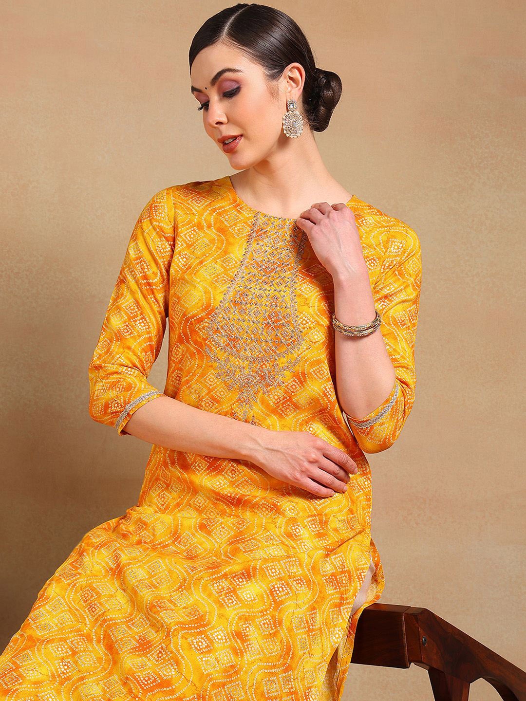 

Anouk Women Bandhani Printed Embroidered Straight Kurta, Yellow