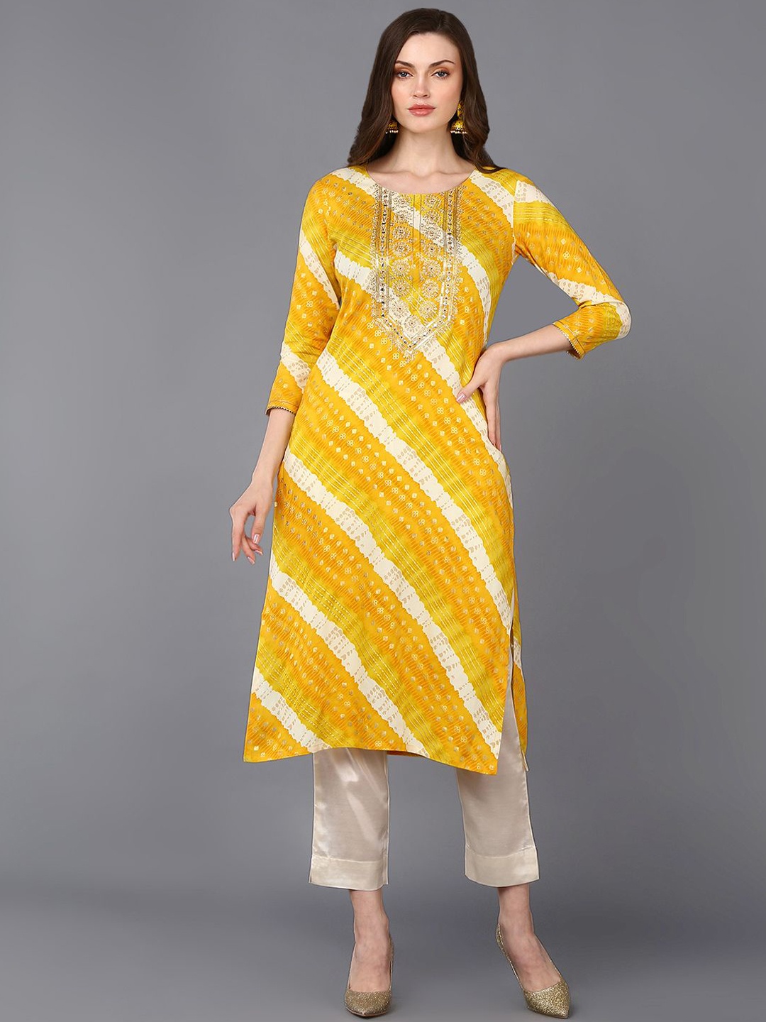 

Anouk Women Geometric Checked Keyhole Neck Flared Sleeves Gotta Patti Kurta, Yellow