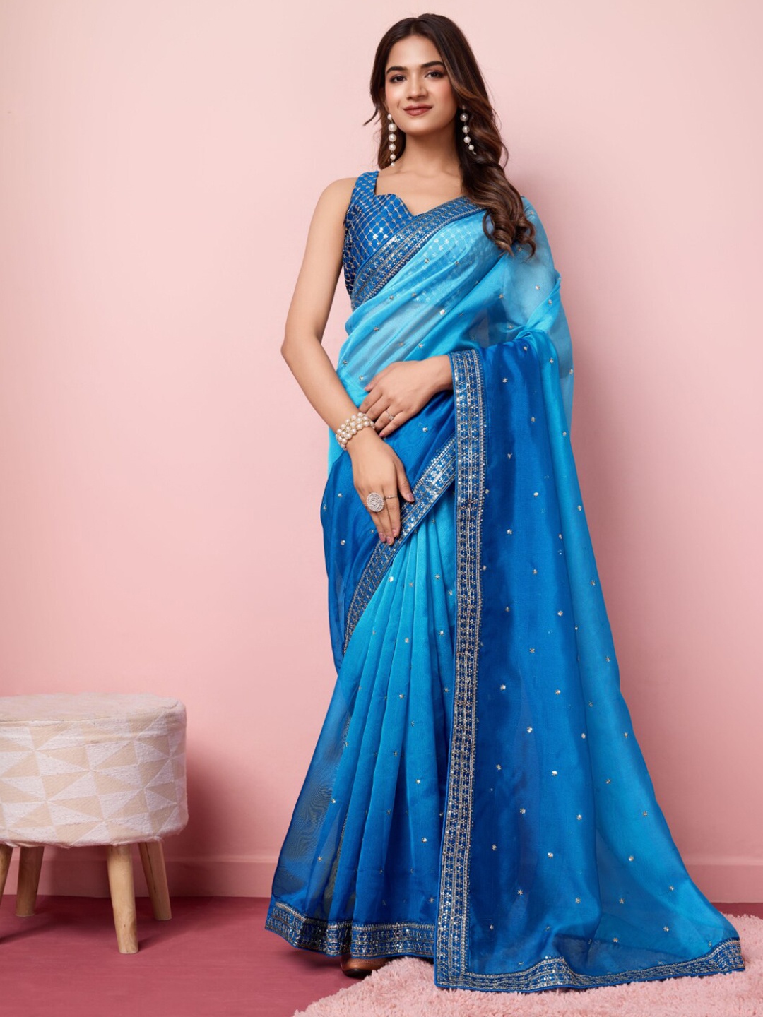 

VAIRAGEE Embellished Sequinned Organza Saree, Turquoise blue