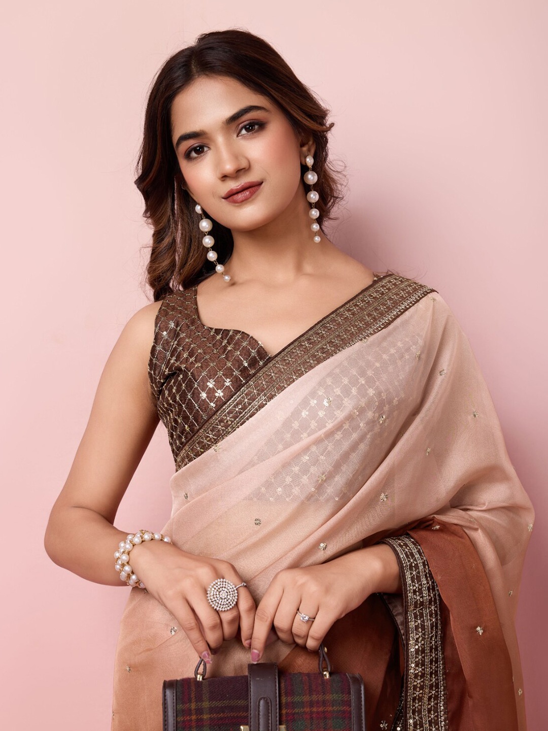 

VAIRAGEE Embellished Sequinned Organza Saree With Blouse Piece, Coffee brown