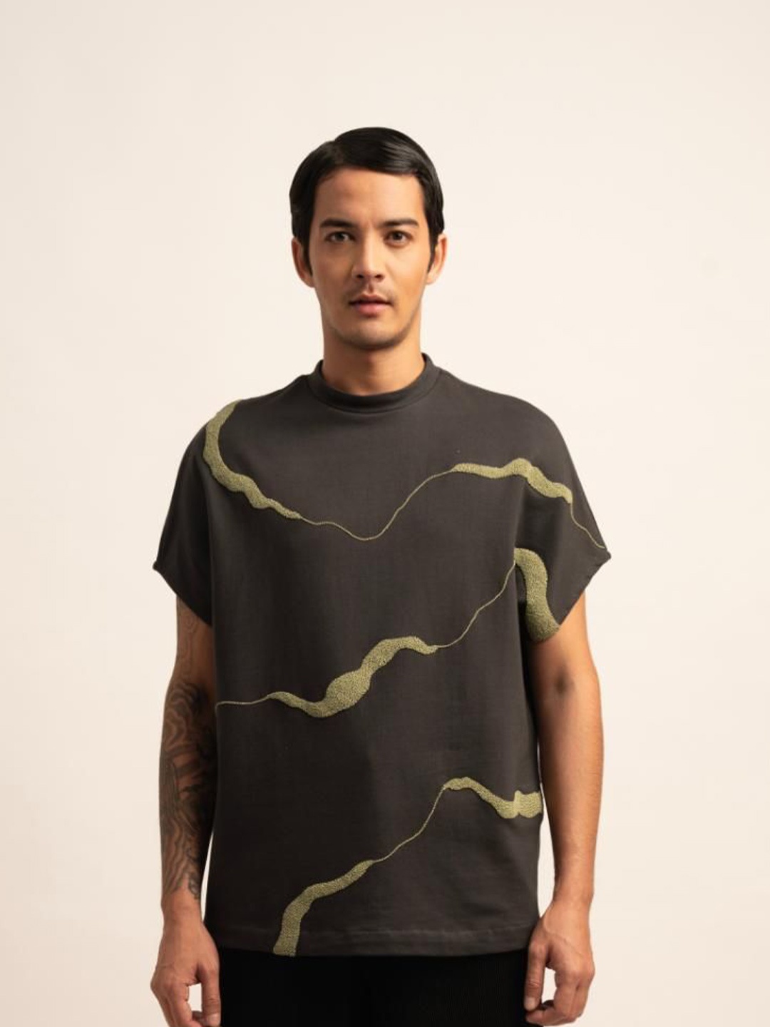 Siddhant Agrawal Men THE LUXE SPLENDOR BEADED TSHIRT, Brown