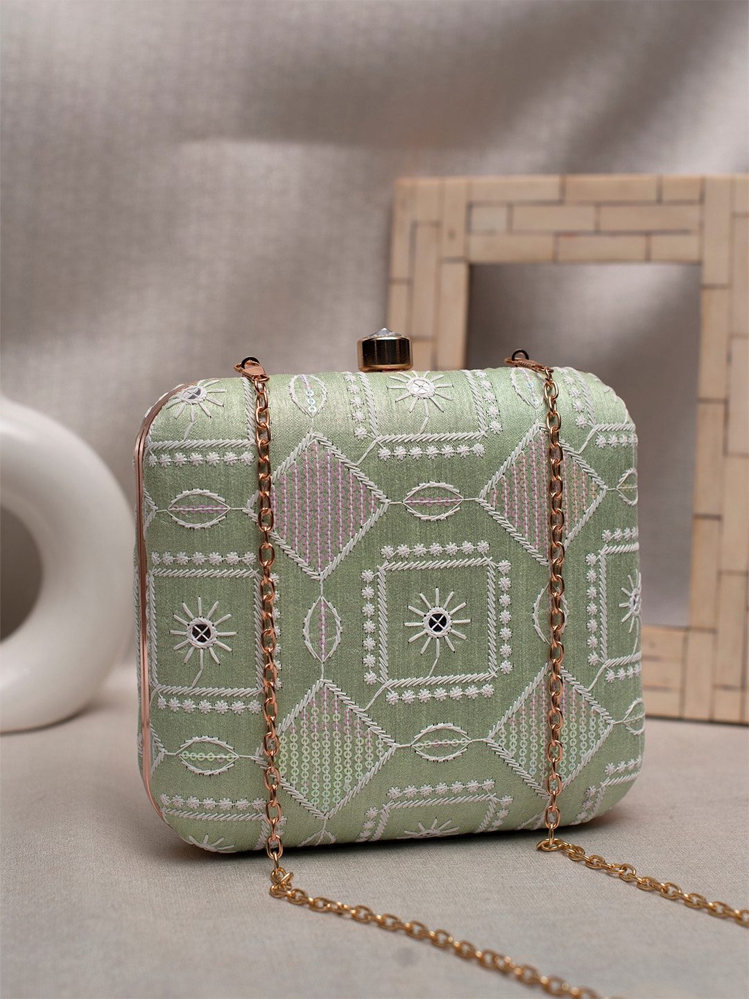 

ARTKLIM Embroidered Box Clutch, Green