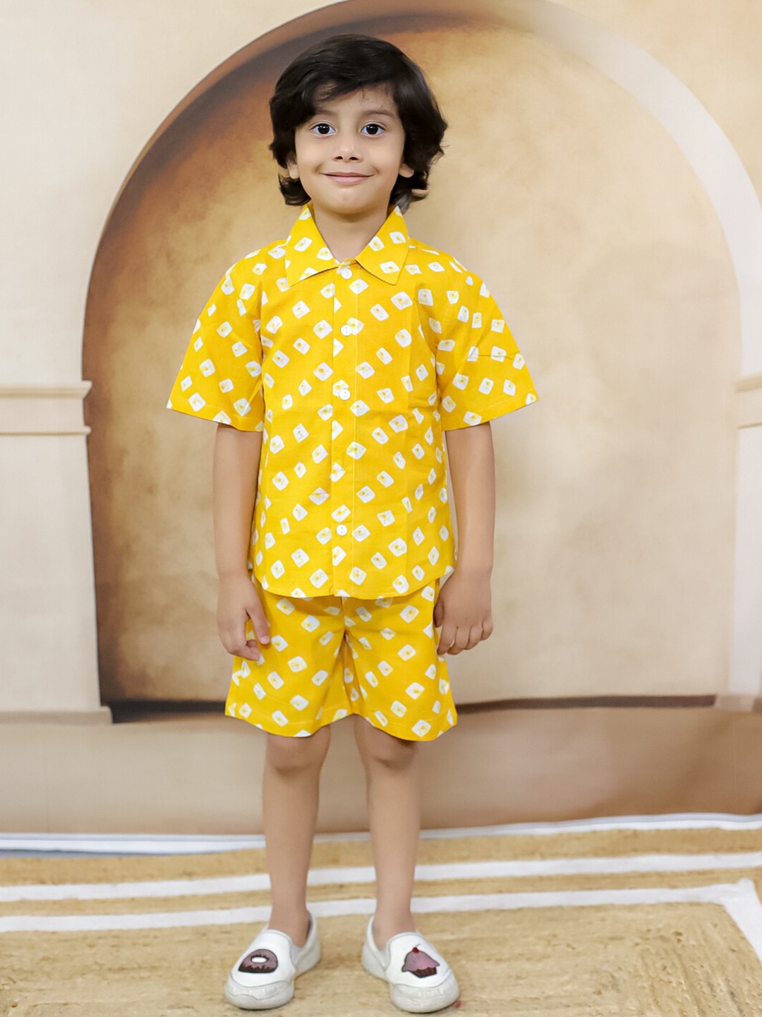 

Ka-mee Boys Printed Shirt with Shorts, Yellow