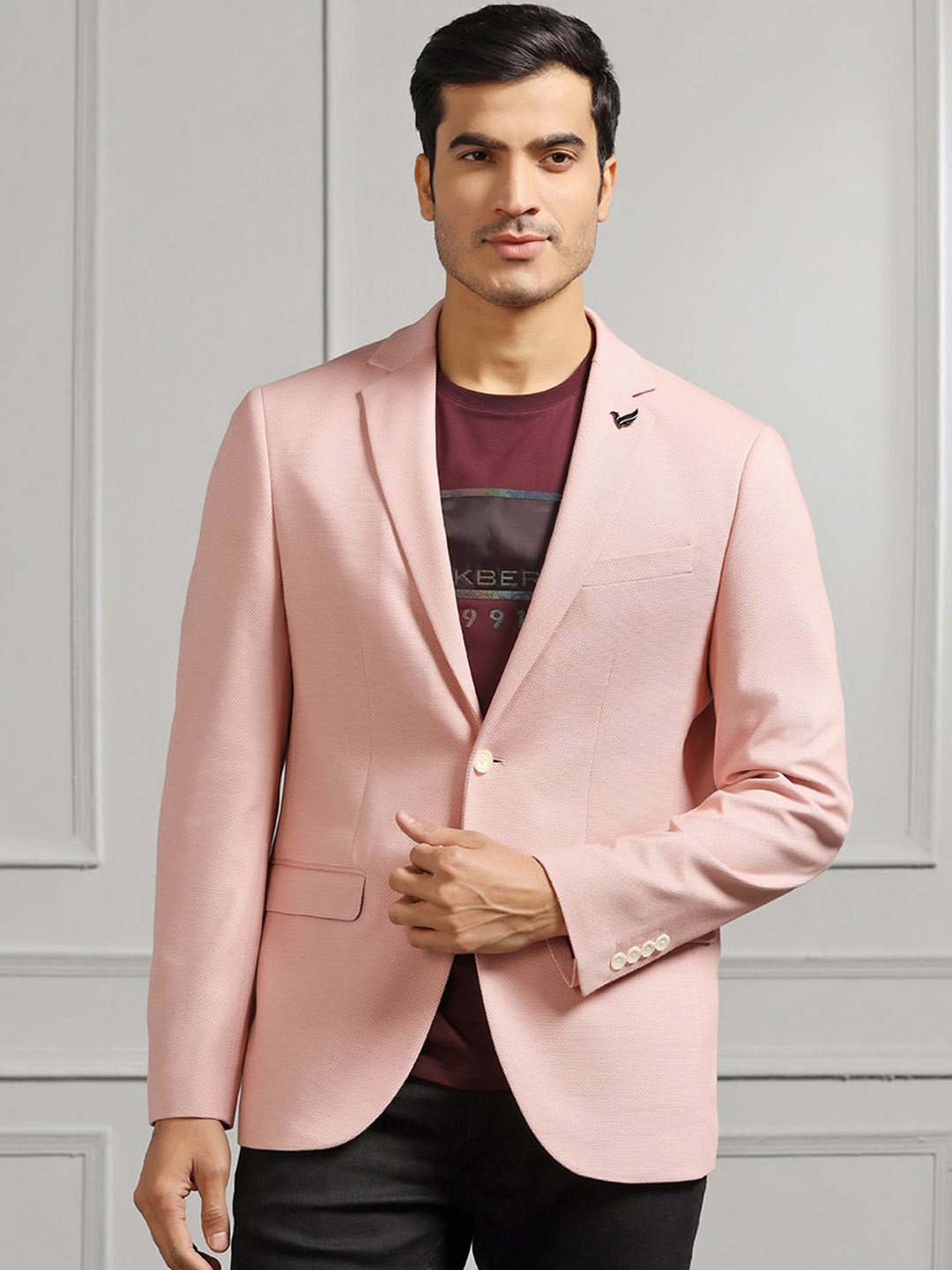 

Blackberrys Men Self Design Slim-Fit Single-Breasted Formal Blazers, Pink