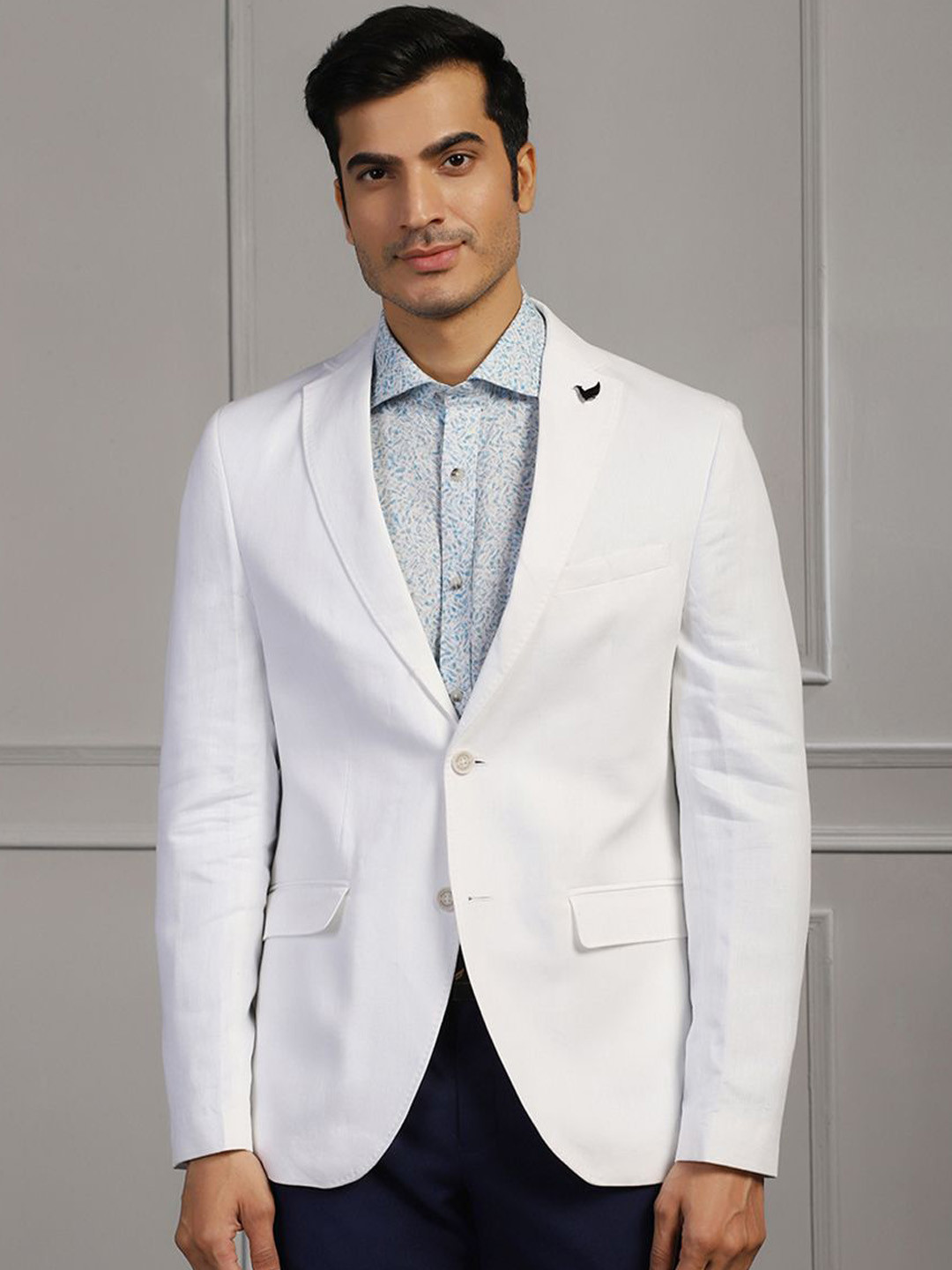 

Blackberrys Long Sleeve Double Vent Single Breasted Blazers, White