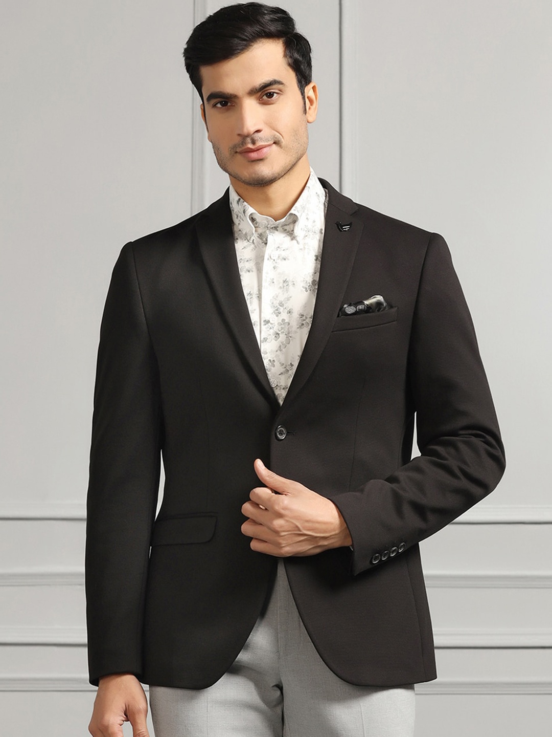 

Blackberrys Men Slim-Fit Single-Breasted Formal Blazers, Black