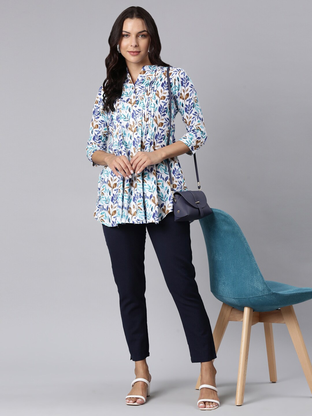 

ZHEIA Women Floral Printed Mandarin Collar Shirt Style Top, White