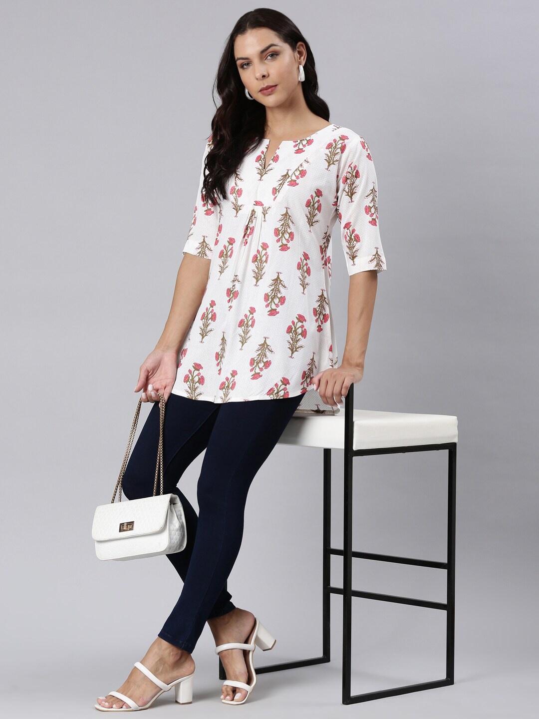 

ZHEIA Floral Printed A-Line Longline Top, White