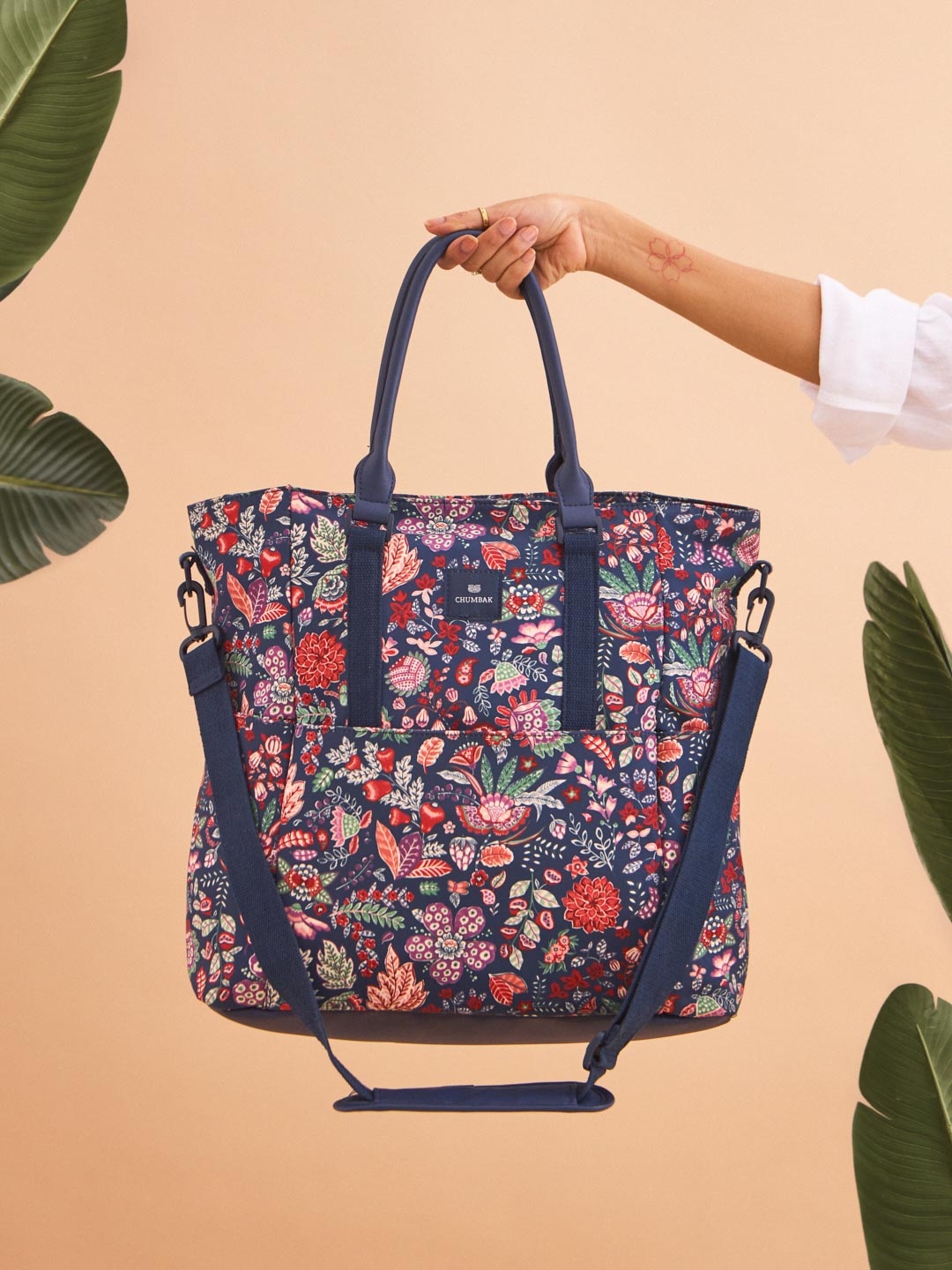 

Chumbak Floral Printed Oversized Shopper Tote Bag, Navy blue
