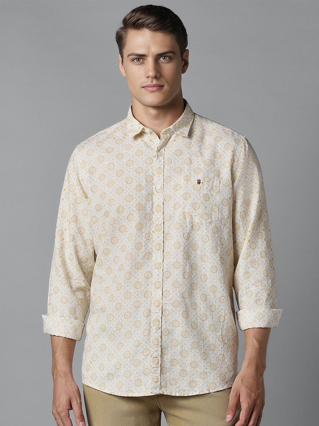 

Louis Philippe Jeans Men Slim Fit Opaque Printed Casual Shirt, Cream