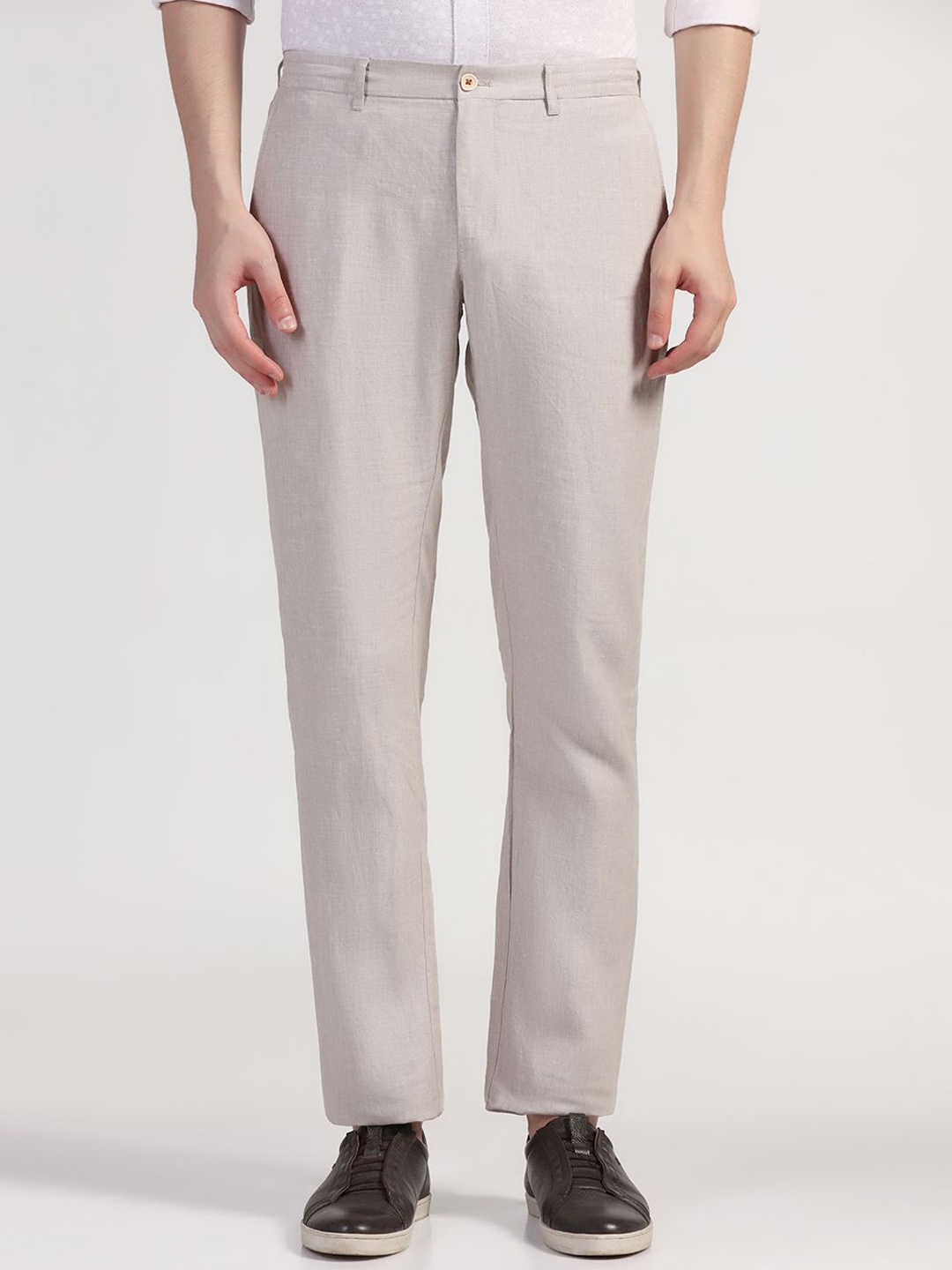 

Blackberrys Men Classic Slim Fit Trousers, Nude