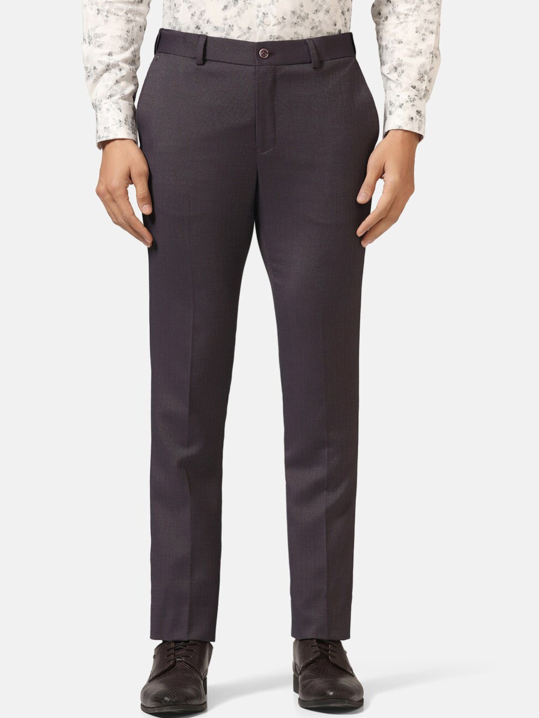 

Blackberrys Men Classic Slim Fit Low-Rise Trousers, Purple