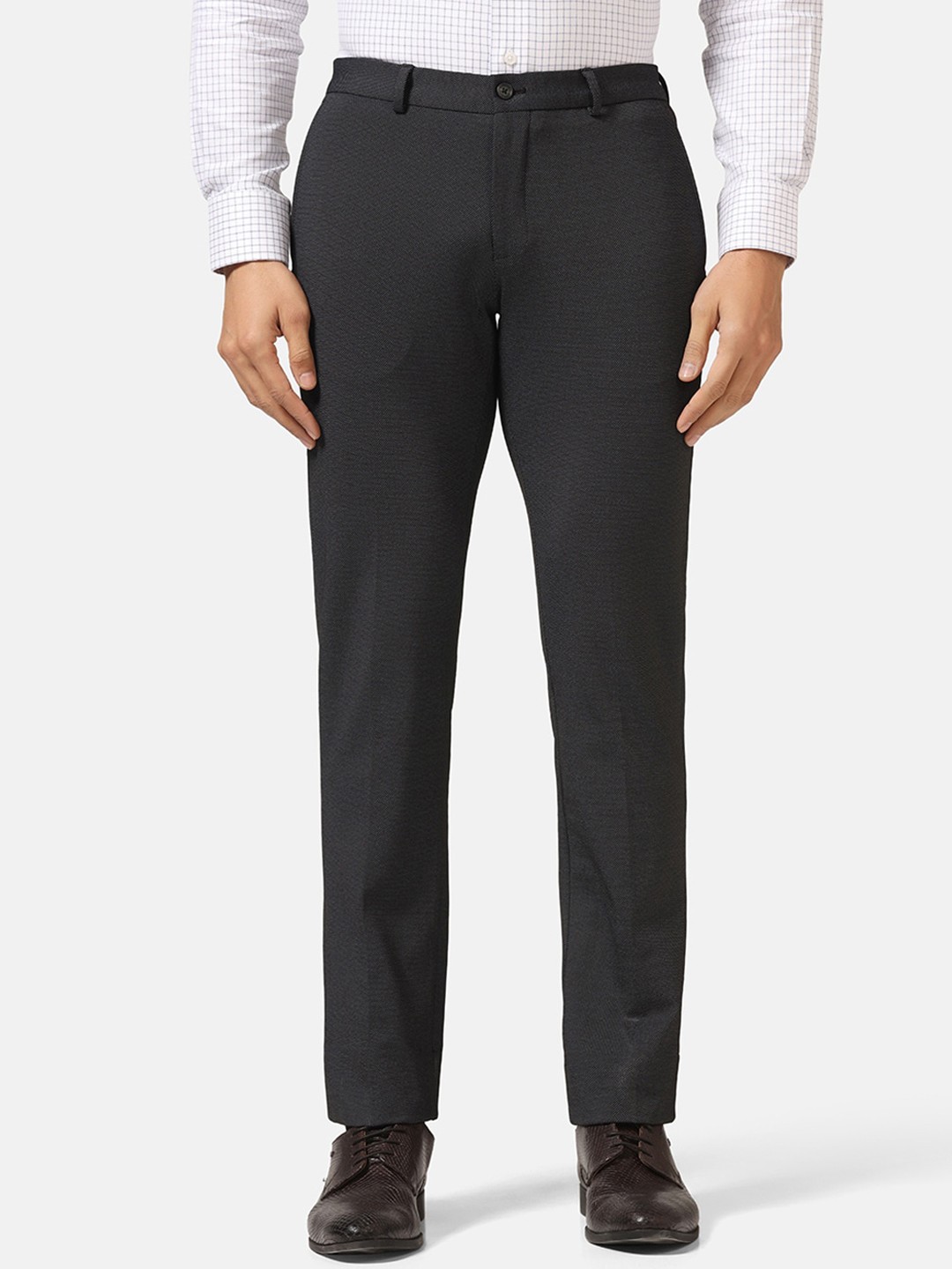 

Blackberrys Men Textured Classic Slim Fit Low-Rise Trousers, Black