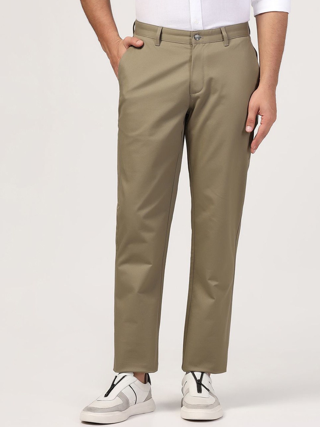 

Blackberrys Men Classic Straight Fit Chinos Trousers, Grey