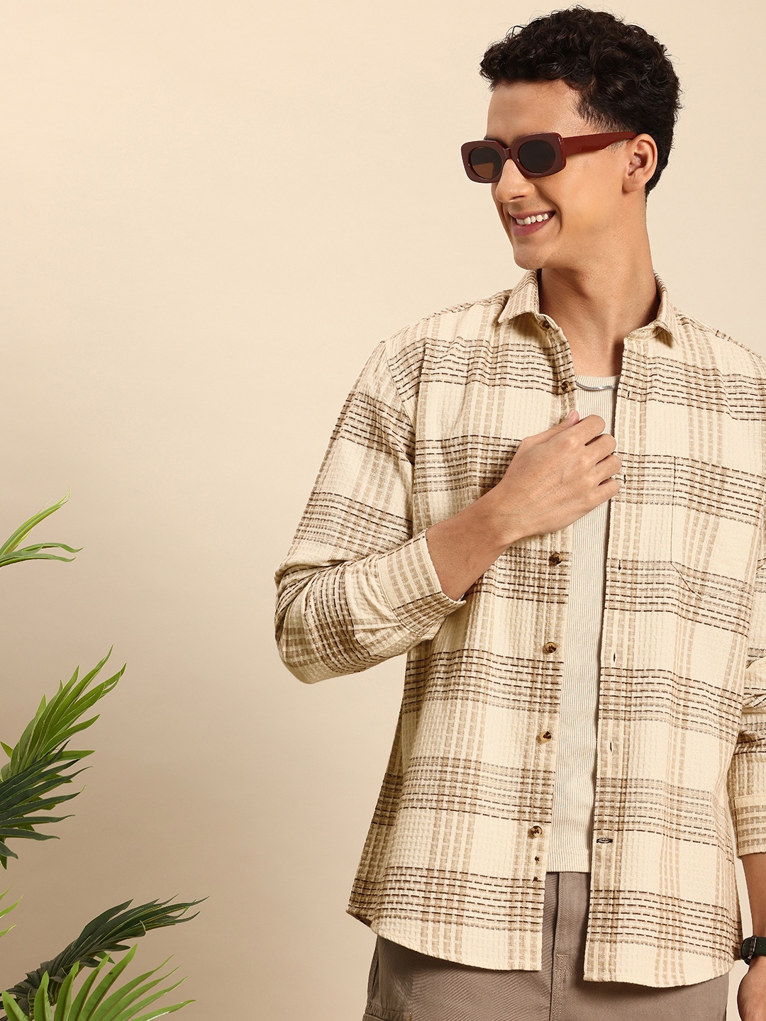 

Mast & Harbour Men Standard Checked Casual Shirt, Beige